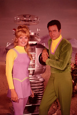 Lost In Space Cast Poster 16"x24"