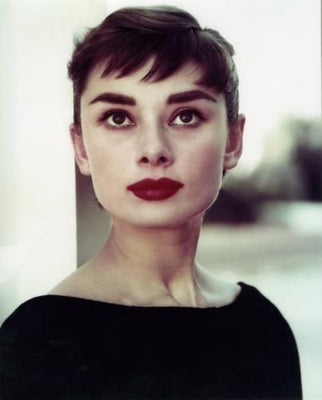(11inx17in) Audrey Hepburn Poster Print