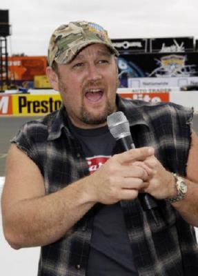 Larry The Cable Guy poster| theposterdepoz.shop