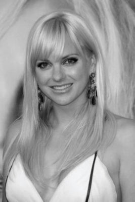 Anna Faris Poster Black and White Poster 24x36 The Poster Depot