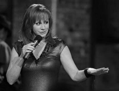 Reba Mcentire Poster Black and White Poster 27"x40" The Poster Depot